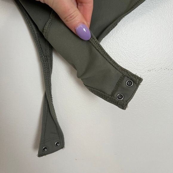 Abercrombie & Fitch Soft A&F Collection Cutout Bodice Chest Stretchy Bodysuit - Picture 3 of 11